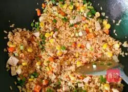 Illustration of how to make fried rice 4