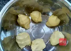 Illustration of how to make cornmeal steamed buns 8