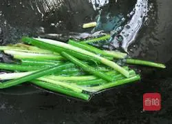 Illustration of how to make fermented bean curd noodles 9