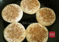 Illustration of how to make hollow sesame cakes 13