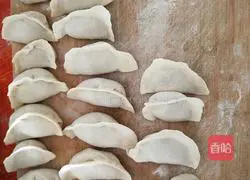 Cabbage and meat Illustration of how to make stuffed dumplings 9