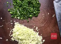 Illustration of how to make egg-wrapped cabbage dumplings 3