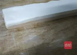 Illustration of how to make bean paste steamed buns 2