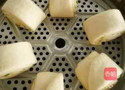 Illustration of how to make scallion steamed buns 12