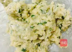 Illustration of how to make green onion salty crispy cake 3