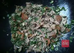 Illustration of how to make shrimp, pork and vegetable fried rice 11