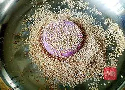 Sesame and Purple Sweet Potato Steamed Cake Recipe Illustration 4