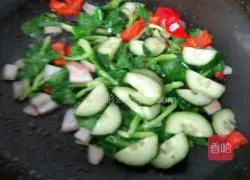 Illustration of how to make fried wontons 7