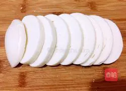 Illustration of how to make fried steamed bun slices 2
