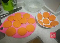 Illustration of how to make sweet potato pancakes 5