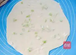 Illustration of how to make fried egg and scallion pancakes 6