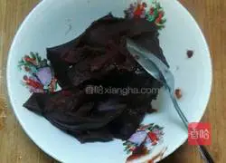 Illustration of how to make bean paste steamed buns 8