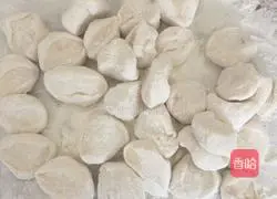 Illustration of how to make shrimp and pork dumplings 8