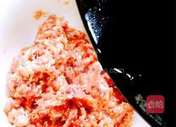 Illustration of how to make abalone sauce wontons 4