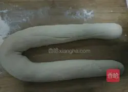 Illustration of how to make potato and pickled vegetable buns 14