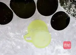 Illustration of how to make homemade dumplings with purple dumpling skin (purple cabbage) 4