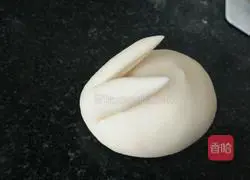 Little White Rabbit Steamed Bun Recipe Illustration 5