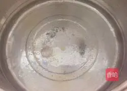 Illustration of how to make chive wontons 8