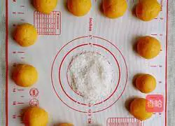 Illustration of how to make fried pumpkin pancakes 4