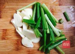 Illustration of how to make vegetarian fried noodles 2