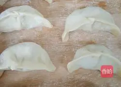Illustration of how to make cucumber, egg and shrimp dumplings 4