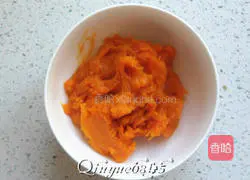 Illustration of how to make hat steamed buns 1