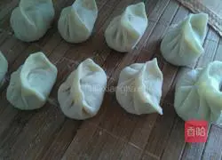Illustration of how to make winter melon and shrimp dumplings 14