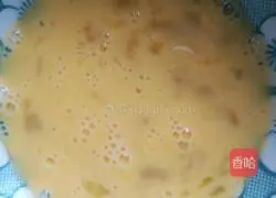 Illustration of how to make colorful egg fried rice 5