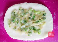 Illustration of how to make green onion cake 5