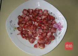 Illustration of how to make braised carrot and sausage rice 4