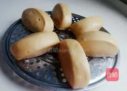 Illustration of homemade brown sugar steamed buns 14