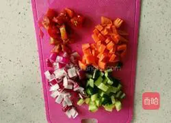 Illustration of how to make stir-fried steamed buns with seasonal vegetables 3