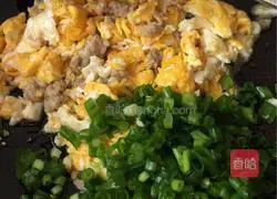 Sausage and Egg Fried Rice Illustration of how to do it 6