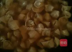 Pork and Chive Wonton Recipe Illustration 12