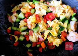 Illustration of how to make shrimp and egg fried rice 5