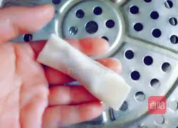 Illustration of how to make wontons 8