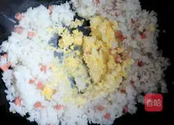 Illustration of how to make original egg fried rice 5