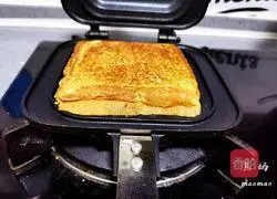 Blueberry Corn Sandwich Recipe Illustration 9