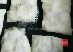 Dumplings Illustration of how to make bananas wrapped in skin 6