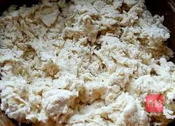 Illustration of how to make pork vermicelli buns 1