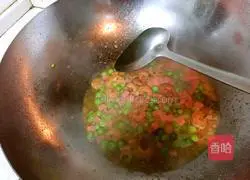 Illustration of how to make shrimp and pea fried rice 5