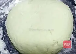 Illustration of how to make lettuce and pork dumplings 4