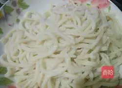 Illustration of how to make noodles 7