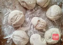 Illustration of how to make banana bean paste cake 5