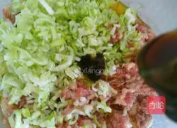 Illustration of how to make donkey meat buns 4