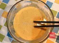 Illustration of making bean dregs egg cake 5