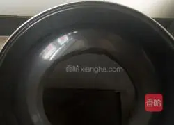 Illustration of how to make hand-torn biscuits 7