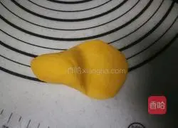 Illustration of how to make goldfish steamed buns 9
