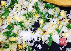 Illustration of how to make butter egg fried rice 6