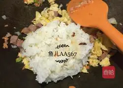 Illustration of how to make shrimp fried rice 5